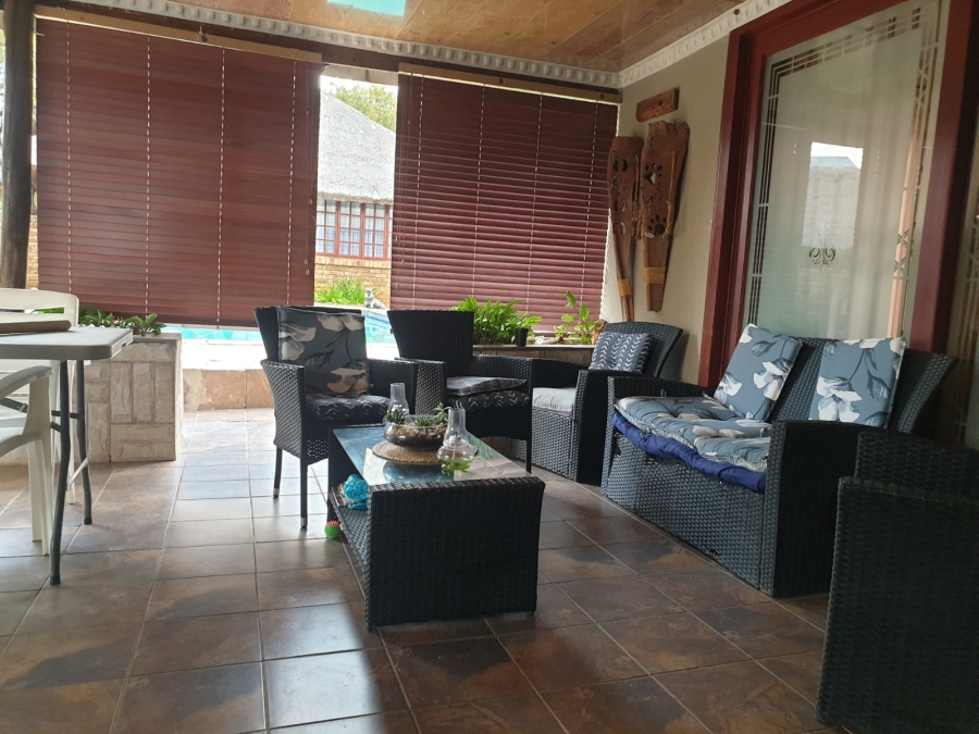 4 Bedroom Property for Sale in La Hoff North West